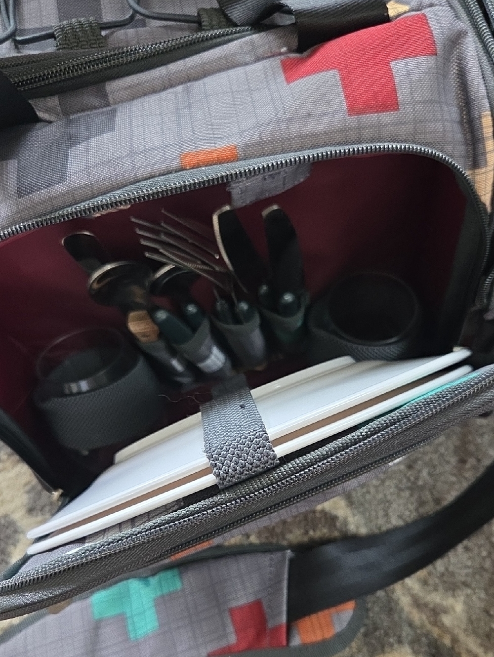 Complete Picnic Set With Place Setting For Two - Picture 6 of 9